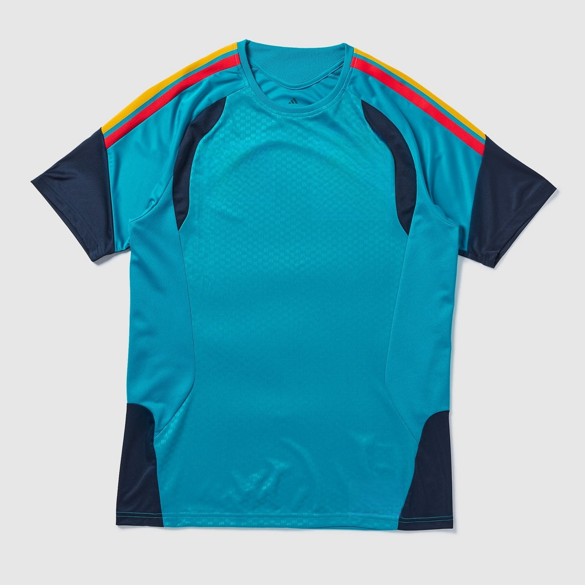 Training Top 26/27 — Unbranded